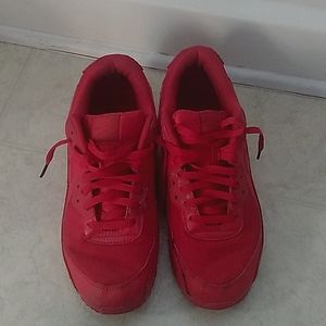 // Red Men Air Max Nikes //